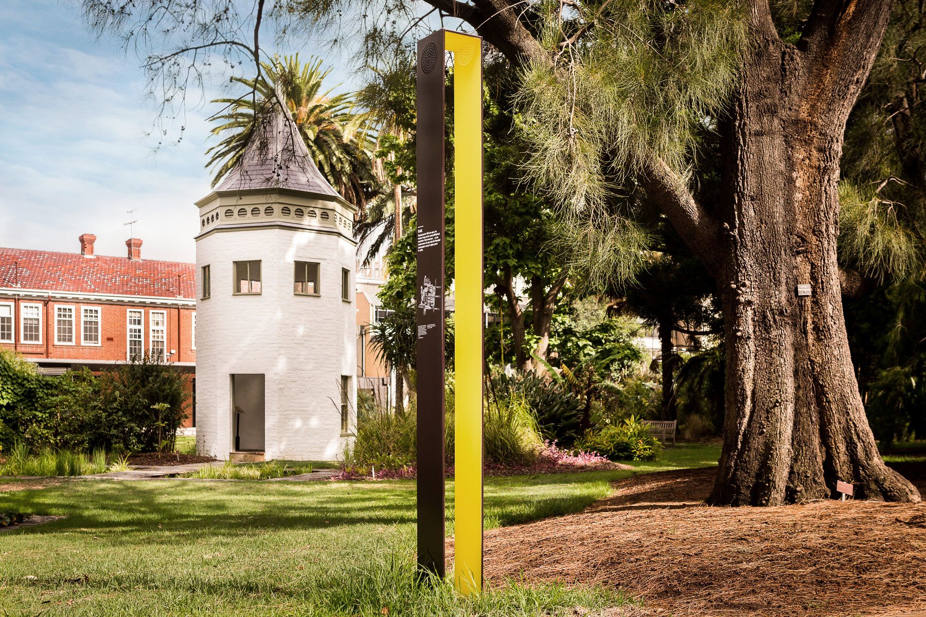 The University of Melbourne – interpretative and wayfinding signage
